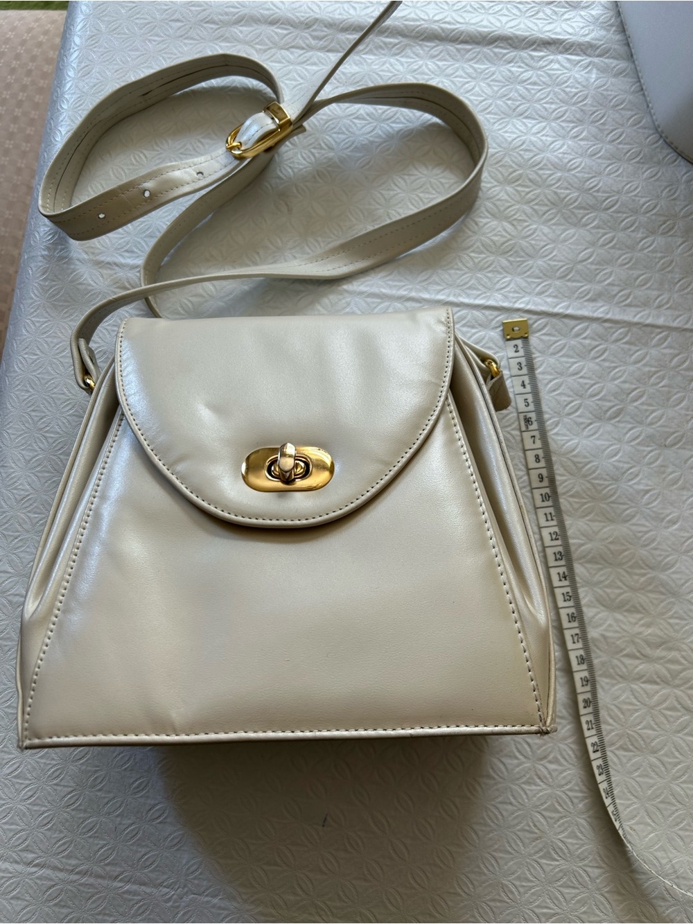 Cream Turn-Lock Shoulder Bag for Women